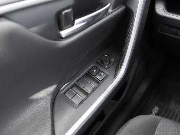 Toyota RAV4 V (XA50) с пробегом 2021 года, цена 3 884 000 рублей, 64492 км, внедорожник, Автокод Объявления