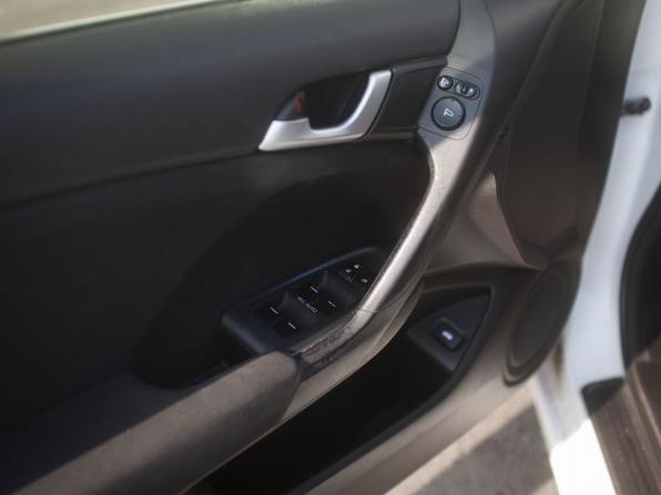 Honda Accord VIII Рестайлинг с пробегом 2012 года, цена 1 100 000 рублей, 307384 км, седан, Автокод Объявления