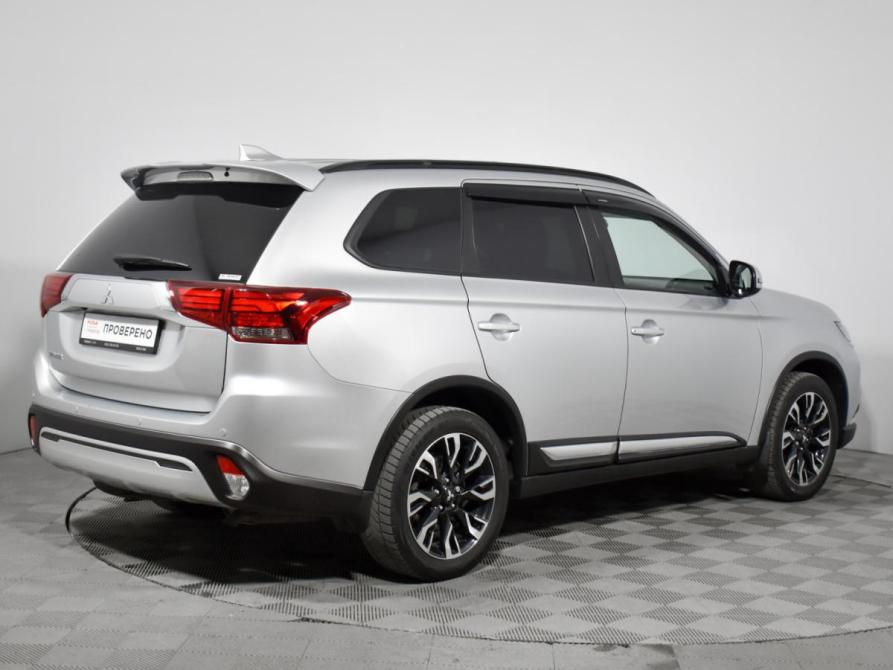 Mitsubishi Outlander III Рестайлинг 3 Санкт-Петербург  - изображение 5