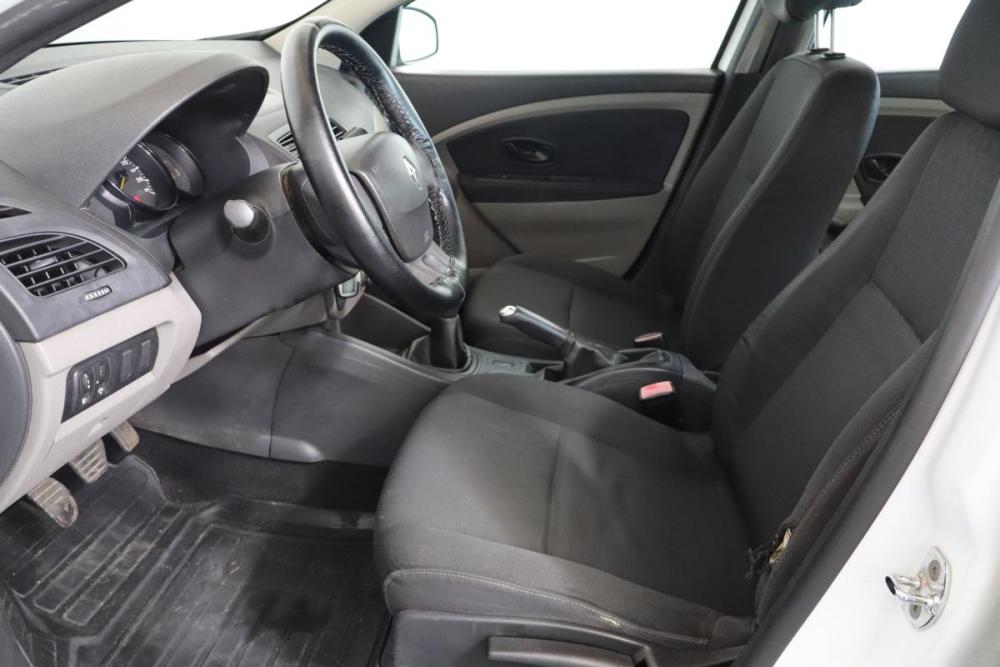 Renault Fluence I Санкт-Петербург  - изображение 8