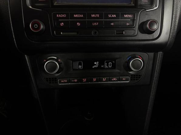 Volkswagen Polo V с пробегом 2013 года, цена 800 000 рублей, 188150 км, седан, Автокод Объявления