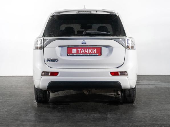 Mitsubishi Outlander III Рестайлинг с пробегом 2015 года, цена 1 849 500 рублей, 190736 км, внедорожник, Автокод Объявления
