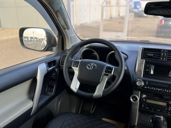 Toyota Land Cruiser Prado 150 Series с пробегом 2012 года, цена 2 265 000 рублей, 234463 км, внедорожник, Автокод Объявления
