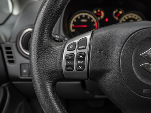 Suzuki SX4 I (Classic) Рестайлинг с пробегом 2011 года, цена 898 000 рублей, 136316 км, хэтчбек, Автокод Объявления