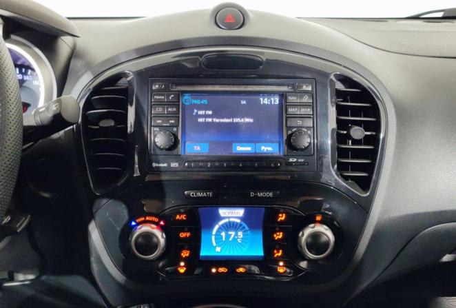 Nissan Juke I с пробегом 2012 года, цена 850 000 рублей, 242019 км, внедорожник, Автокод Объявления