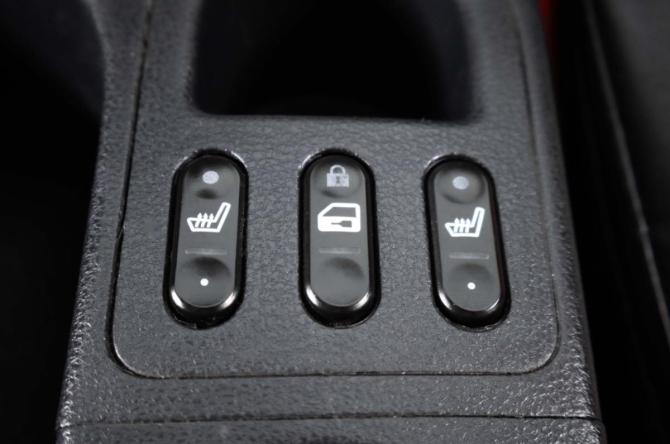 Nissan Qashqai I Рестайлинг с пробегом 2012 года, цена 939 000 рублей, 259994 км, внедорожник, Автокод Объявления