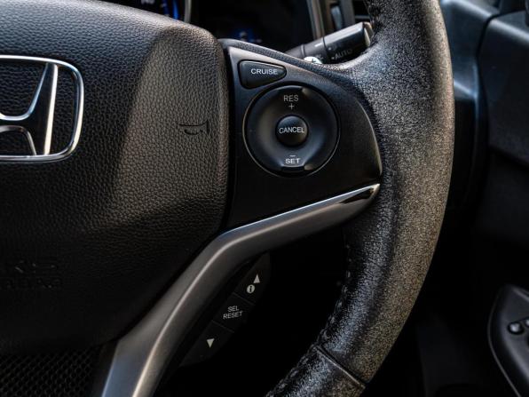 Honda Fit III с пробегом 2015 года, цена 850 000 рублей, 274048 км, хэтчбек, Автокод Объявления