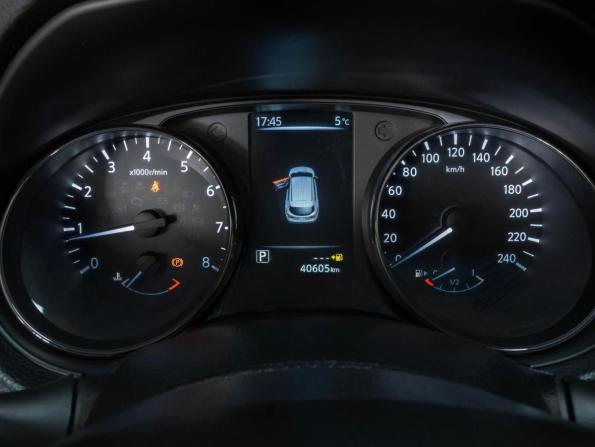 Nissan Qashqai II с пробегом 2016 года, цена 1 599 000 рублей, 40605 км, внедорожник, Автокод Объявления