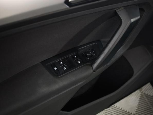 Volkswagen Tiguan II с пробегом 2020 года, цена 1 999 000 рублей, 179212 км, внедорожник, Автокод Объявления