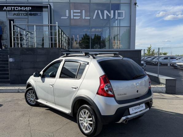 Renault Sandero I с пробегом 2013 года, цена 700 000 рублей, 181236 км, хэтчбек, Автокод Объявления