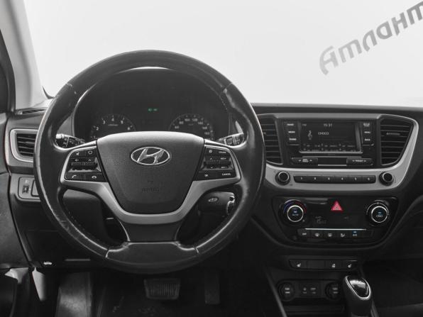 Hyundai Solaris II с пробегом 2017 года, цена 1 295 000 рублей, 137250 км, седан, Автокод Объявления