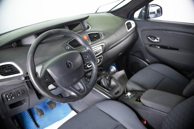 Renault Scenic III с пробегом 2010 года, цена 749 000 рублей, 320156 км, компактвэн, Автокод Объявления