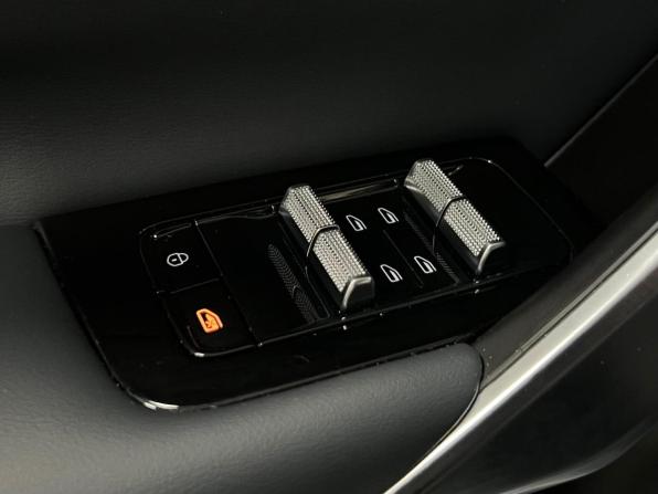 Geely Atlas II с пробегом 2024 года, цена 3 099 000 рублей, 37000 км, внедорожник, Автокод Объявления