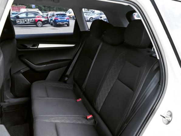 Skoda Karoq I с пробегом 2021 года, цена 2 399 000 рублей, 91606 км, внедорожник, Автокод Объявления