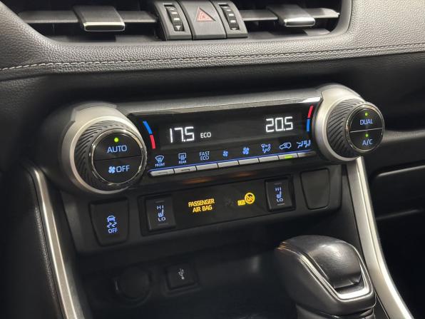 Toyota RAV4 V (XA50) с пробегом 2020 года, цена 3 125 000 рублей, 111233 км, внедорожник, Автокод Объявления