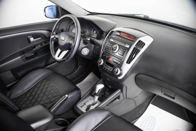 Kia Ceed I Рестайлинг с пробегом 2010 года, цена 749 000 рублей, 250165 км, хэтчбек, Автокод Объявления