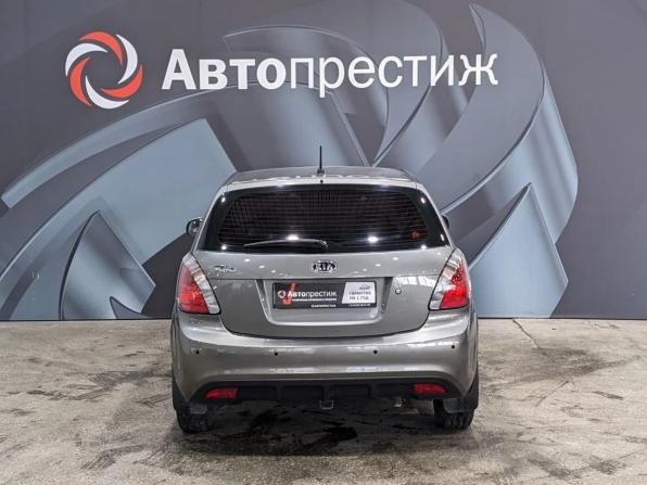 Kia Rio II Рестайлинг с пробегом 2010 года, цена 595 000 рублей, 128427 км, хэтчбек, Автокод Объявления