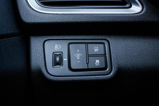 Hyundai Solaris II с пробегом 2018 года, цена 1 299 000 рублей, 138469 км, седан, Автокод Объявления