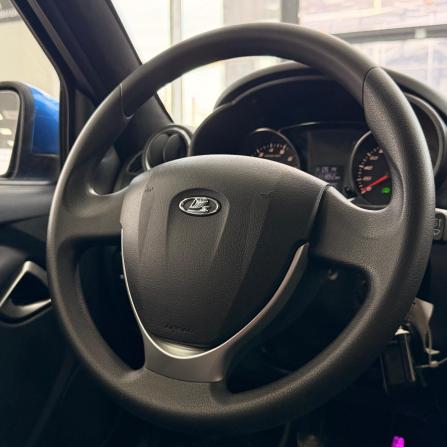 Lada (ВАЗ) Granta I Рестайлинг с пробегом 2022 года, цена 671 000 рублей, 111892 км, хэтчбек, Автокод Объявления