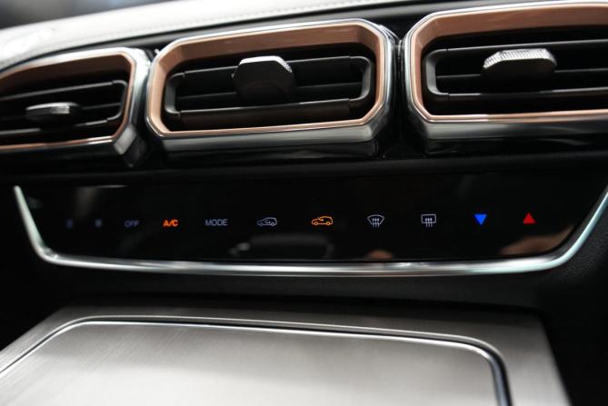 JETOUR X70 PLUS I Рестайлинг с пробегом 2024 года, цена 2 554 000 рублей, 12634 км, внедорожник, Автокод Объявления