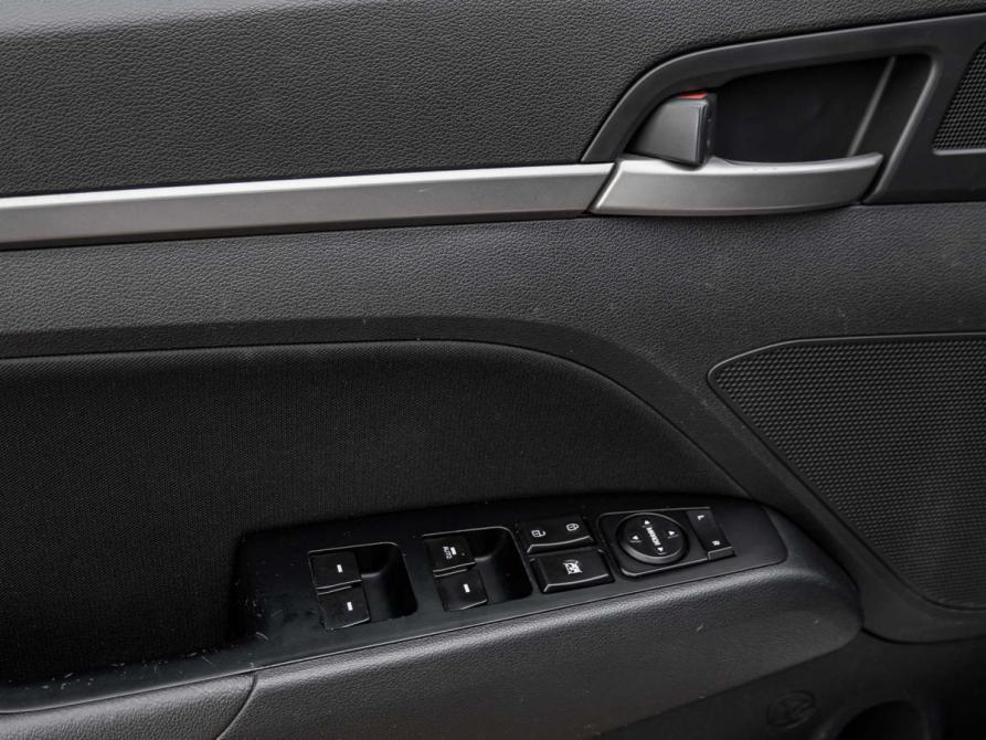Hyundai Elantra VI (AD) Казань  - изображение 10