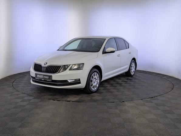 Skoda Octavia III (A7) Рестайлинг с пробегом 2019 года, цена 1 725 000 рублей, 107653 км, лифтбек, Автокод Объявления
