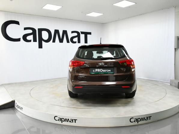 Kia Ceed II с пробегом 2013 года, цена 997 000 рублей, 230000 км, универсал, Автокод Объявления