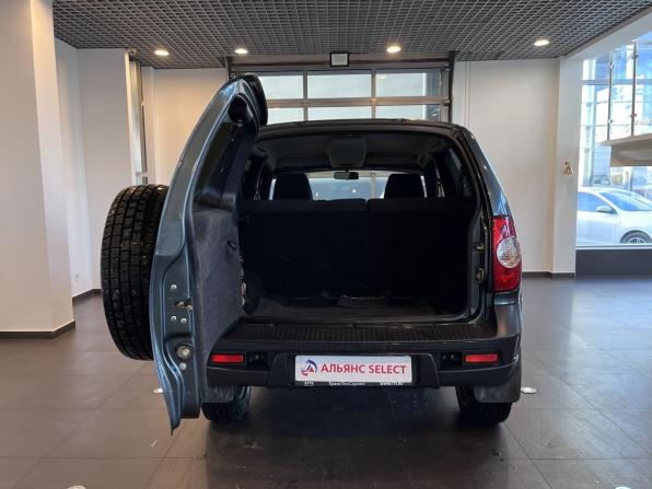 Chevrolet Niva I Рестайлинг с пробегом 2017 года, цена 830 000 рублей, 83928 км, внедорожник, Автокод Объявления