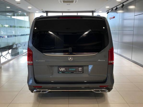Mercedes-Benz V-Класс III (W447) с пробегом 2017 года, цена 6 300 000 рублей, 108675 км, минивэн, Автокод Объявления