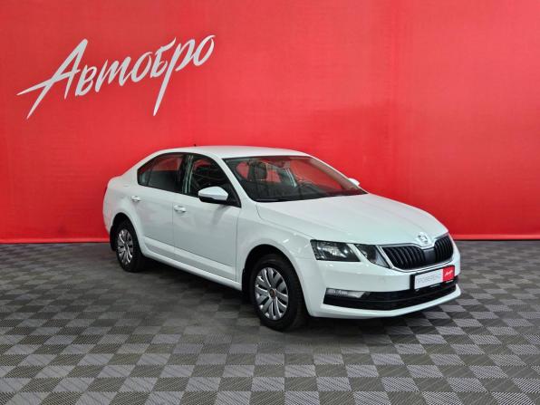 Skoda Octavia III (A7) Рестайлинг с пробегом 2020 года, цена 1 765 000 рублей, 87468 км, лифтбек, Автокод Объявления