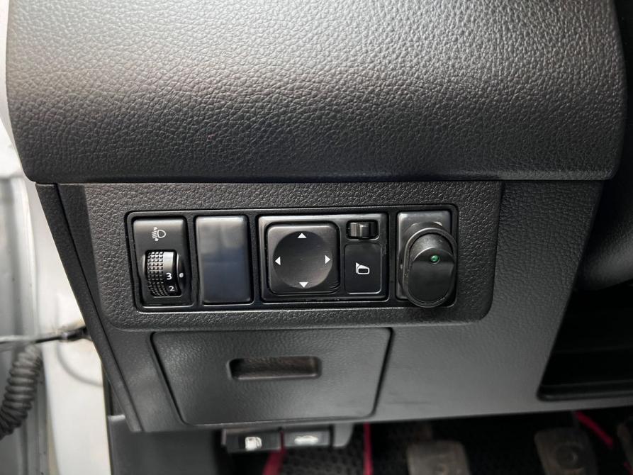 Nissan Tiida I Рестайлинг Тверь  - изображение 15