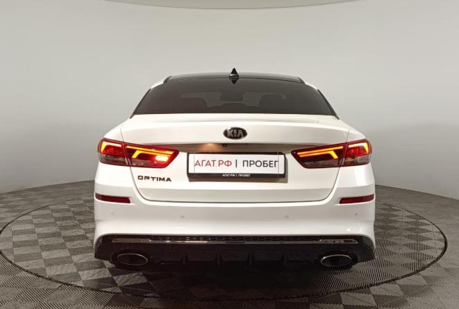 Kia Optima IV Рестайлинг с пробегом 2018 года, цена 2 149 000 рублей, 111270 км, седан, Автокод Объявления