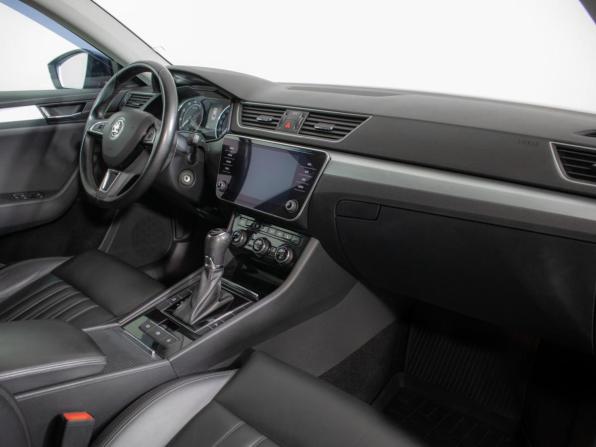 Skoda Superb III с пробегом 2018 года, цена 2 460 000 рублей, 74846 км, лифтбек, Автокод Объявления