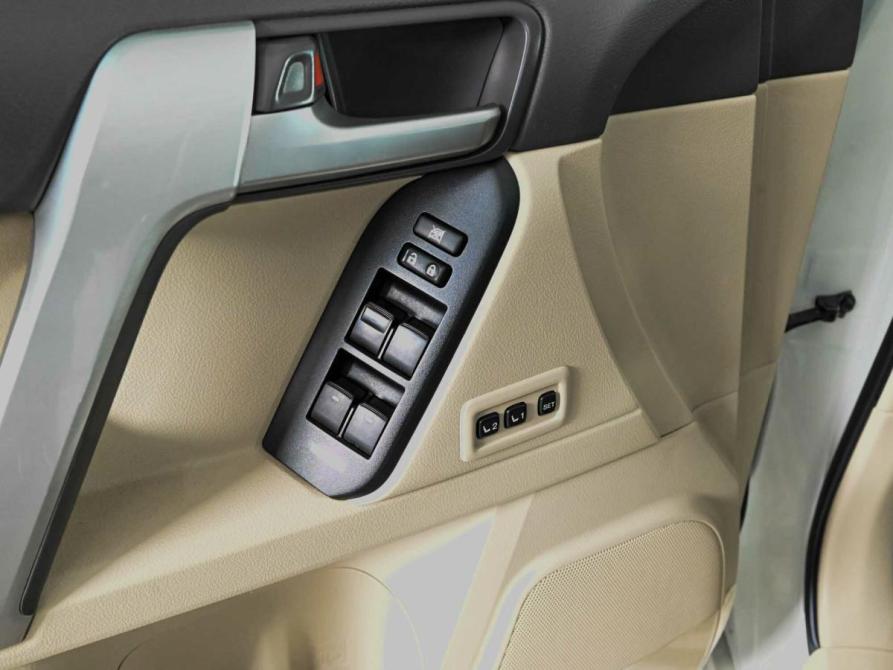 Toyota Land Cruiser Prado 150 Series Рестайлинг 3 Екатеринбург  - изображение 17