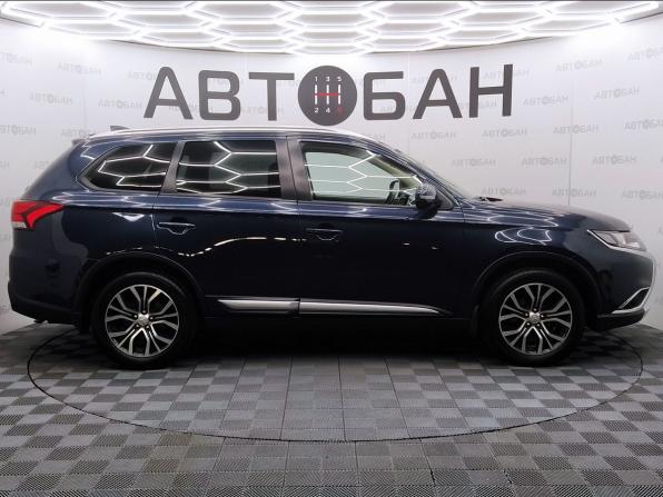 Mitsubishi Outlander III Рестайлинг 2 с пробегом 2018 года, цена 1 694 000 рублей, 101050 км, внедорожник, Автокод Объявления
