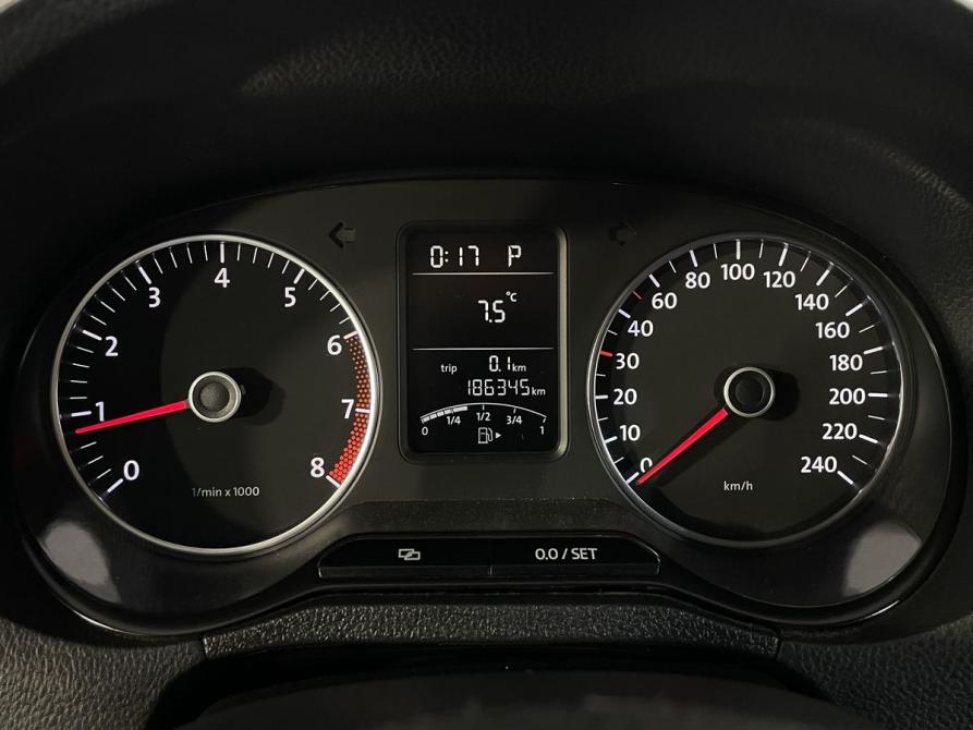 Volkswagen Polo V Великий Новгород  - изображение 14