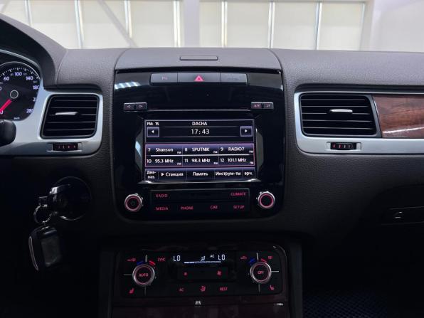 Volkswagen Touareg II с пробегом 2012 года, цена 2 399 000 рублей, 119230 км, внедорожник, Автокод Объявления