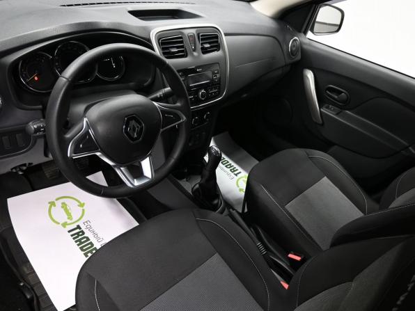 Renault Logan II Рестайлинг с пробегом 2019 года, цена 1 225 000 рублей, 49222 км, седан, Автокод Объявления