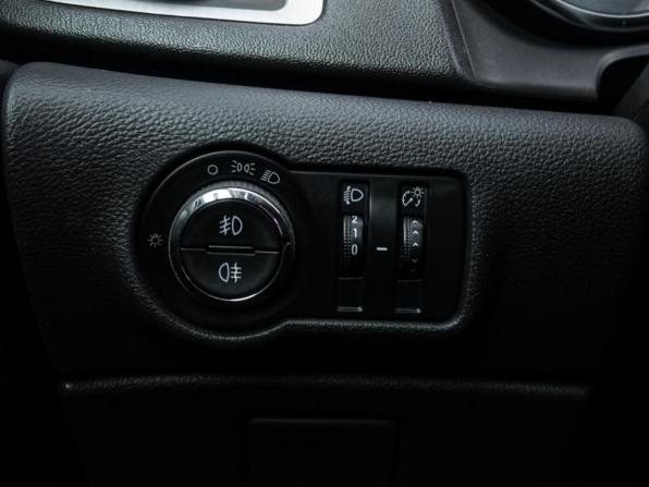 Opel Astra J Рестайлинг с пробегом 2012 года, цена 950 000 рублей, 197127 км, хэтчбек, Автокод Объявления