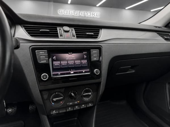 Skoda Rapid I Рестайлинг с пробегом 2019 года, цена 1 029 000 рублей, 123443 км, лифтбек, Автокод Объявления