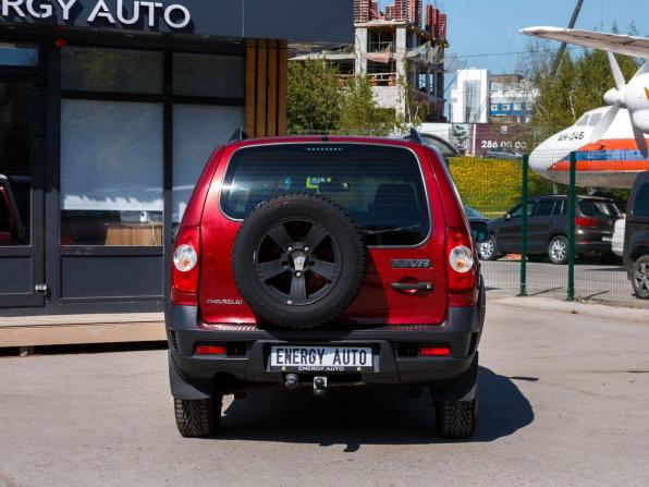 Chevrolet Niva I Рестайлинг с пробегом 2017 года, цена 750 000 рублей, 112267 км, внедорожник, Автокод Объявления