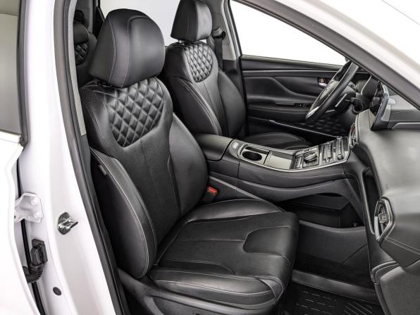 Hyundai Santa Fe IV Рестайлинг с пробегом 2022 года, цена 4 440 000 рублей, 51261 км, внедорожник, Автокод Объявления