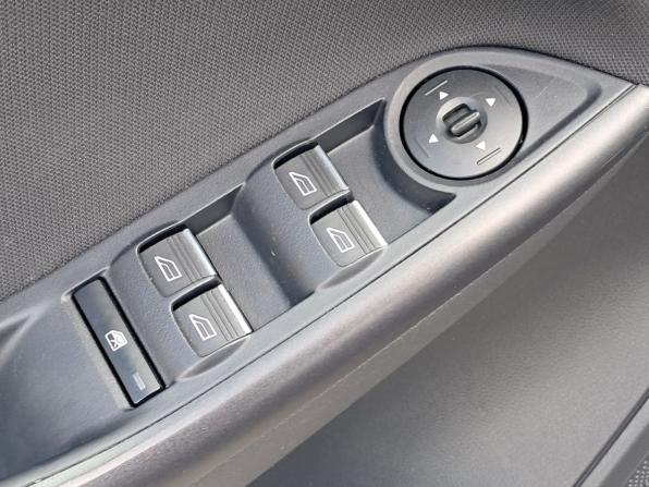 Ford Focus III Рестайлинг с пробегом 2019 года, цена 1 370 000 рублей, 139000 км, хэтчбек, Автокод Объявления