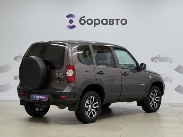 Chevrolet Niva I Рестайлинг с пробегом 2017 года, цена 820 000 рублей, 70835 км, внедорожник, Автокод Объявления