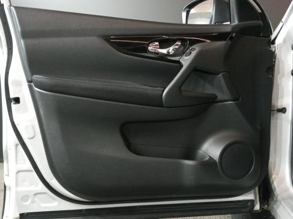 Nissan Qashqai II с пробегом 2017 года, цена 1 850 000 рублей, 114350 км, внедорожник, Автокод Объявления