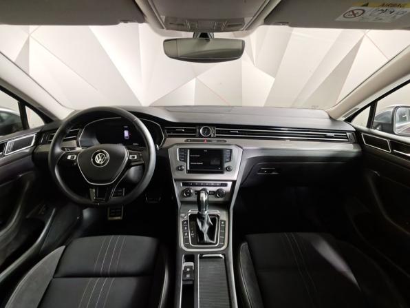 Volkswagen Passat B8 с пробегом 2017 года, цена 2 331 000 рублей, 182597 км, универсал, Автокод Объявления