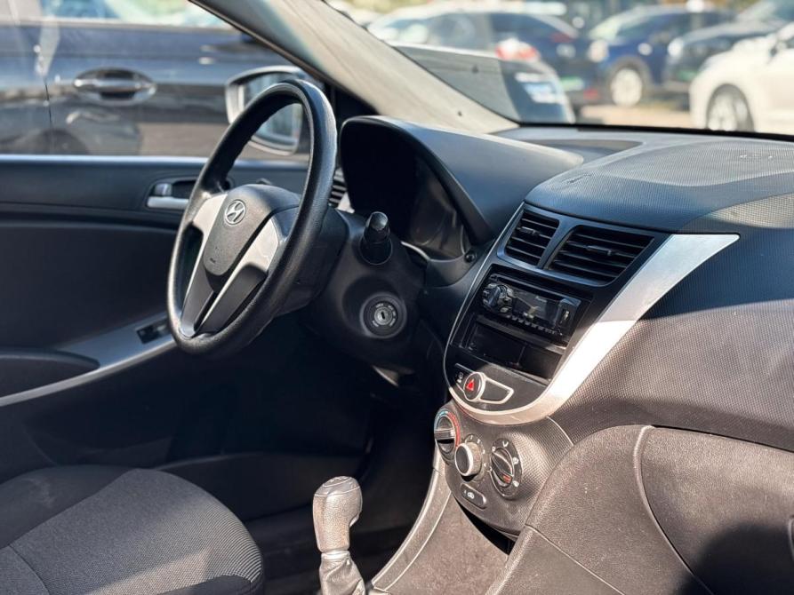 Hyundai Solaris I Череповец  - изображение 13