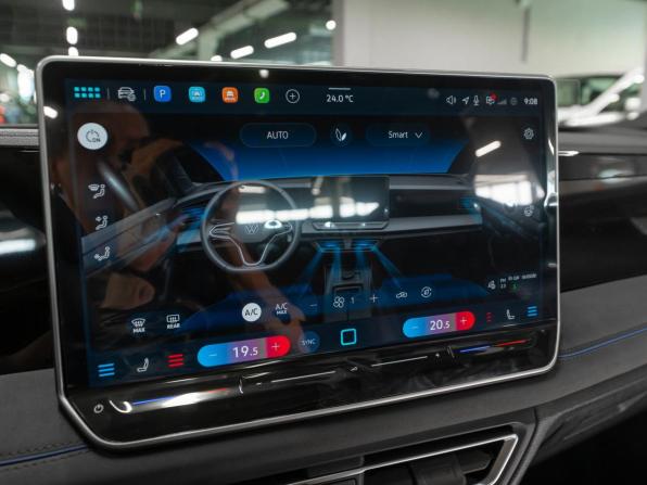 Volkswagen Tiguan III (China Market) с пробегом 2026 года, цена 4 570 000 рублей, 45 км, внедорожник, Автокод Объявления