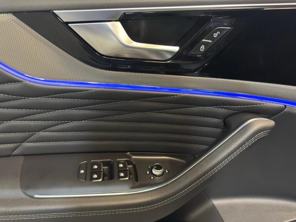 Hongqi HS5 I с пробегом 2023 года, цена 2 259 000 рублей, 110000 км, внедорожник, Автокод Объявления
