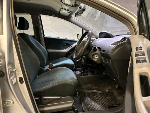 Toyota Vitz II (XP90) с пробегом 2005 года, цена 389 000 рублей, 218769 км, хэтчбек, Автокод Объявления